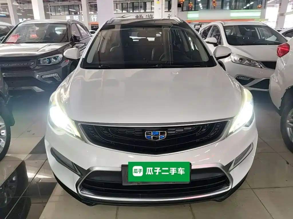 Фото 3 - Geely Emgrand GS