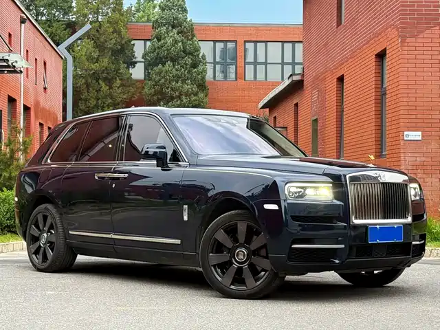 Rolls-Royce Cullinan 2018 4-Seater Version