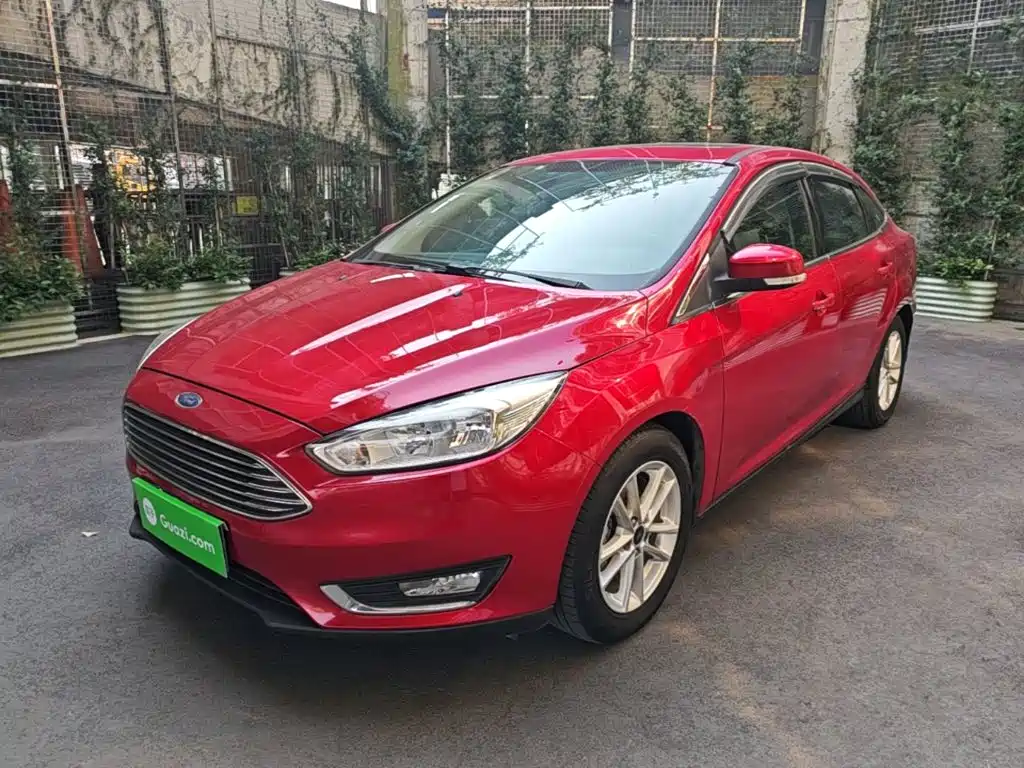 Фото 2 - Ford Focus
