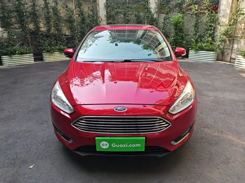 Фото 3 - Ford Focus