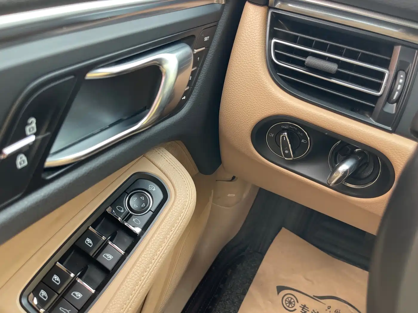Porsche Macan 2020 Macan 2.0T фото 18