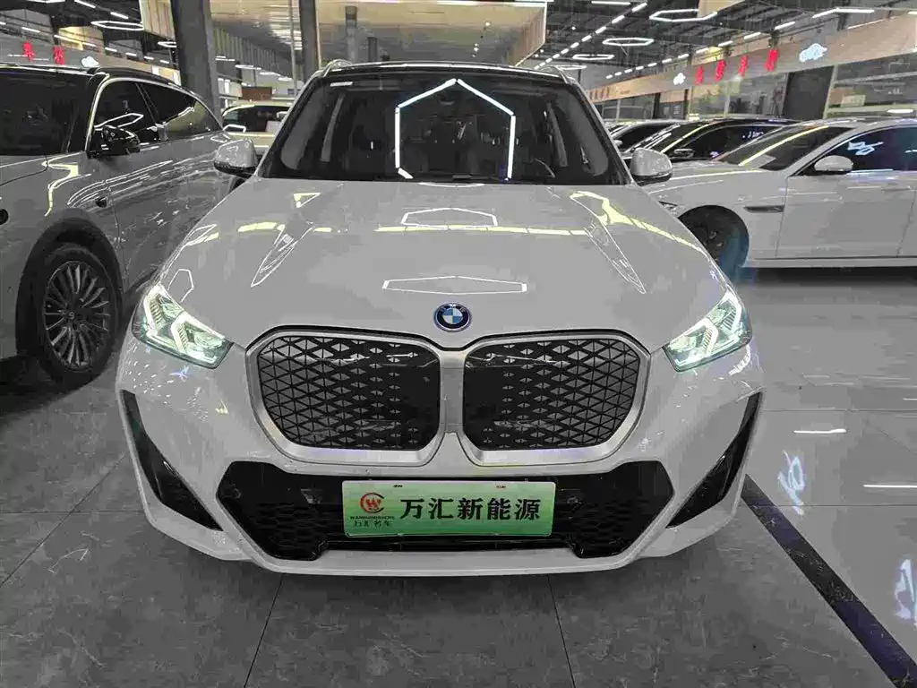 BMW iX1 2024 2023 eDrive25L M Sport Package