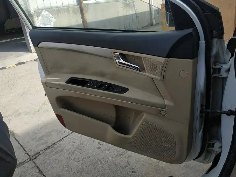 Photo 7 - Roewe 350