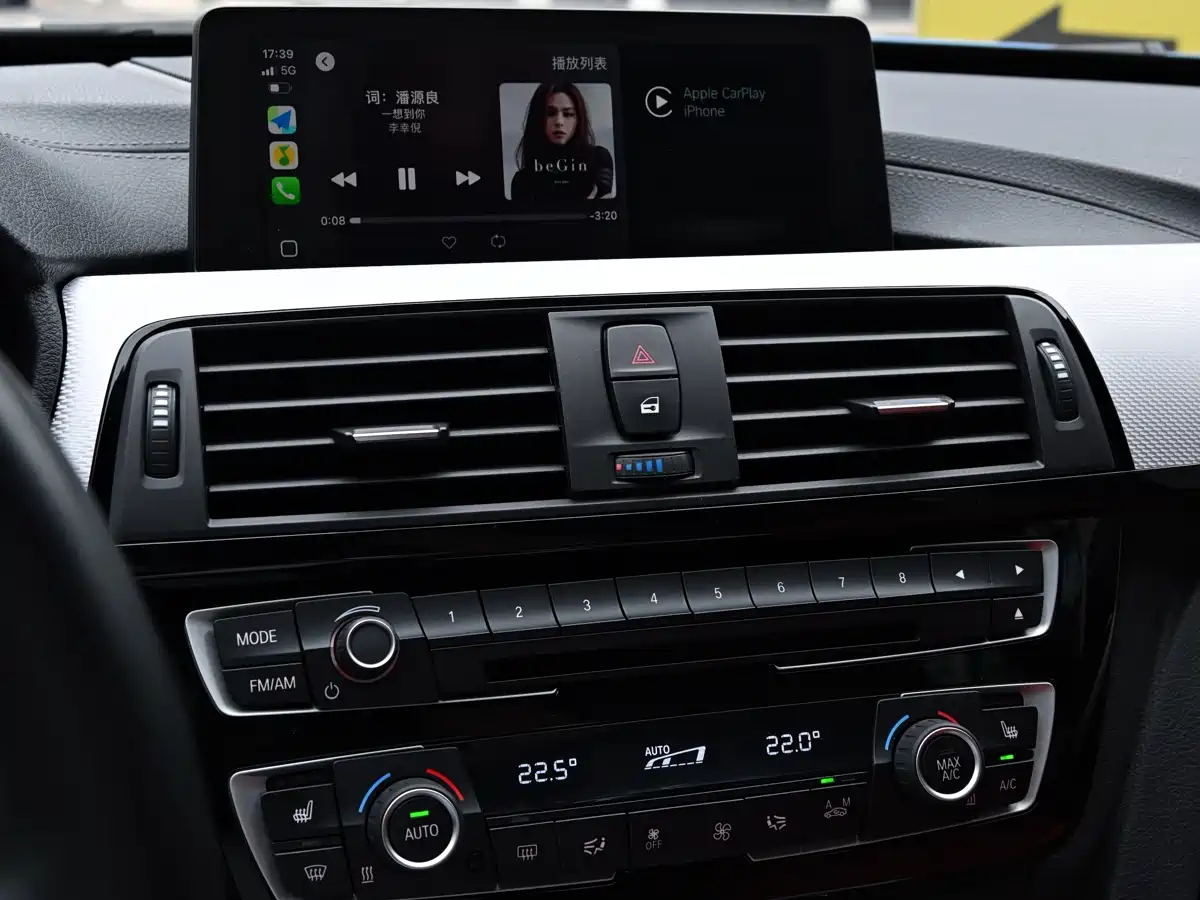 BMW 3 Series GT 2019 320i M Sport Model фото 15