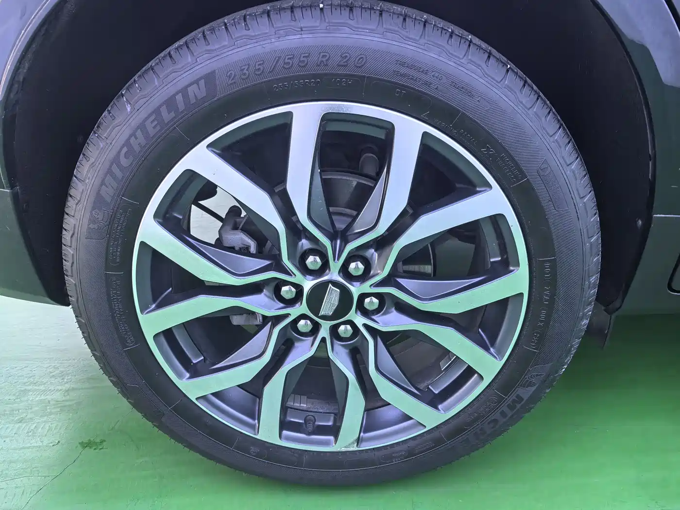 Cadillac XT5 2021 2.0T 4WD Platinum Edition фото 22