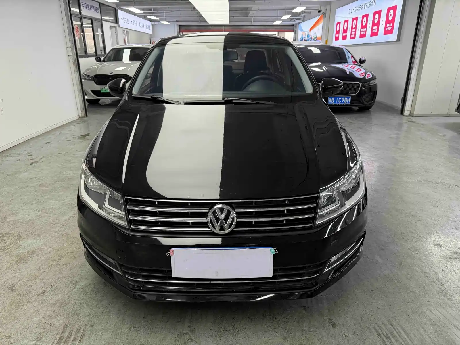 Фото 3 - Volkswagen Santana