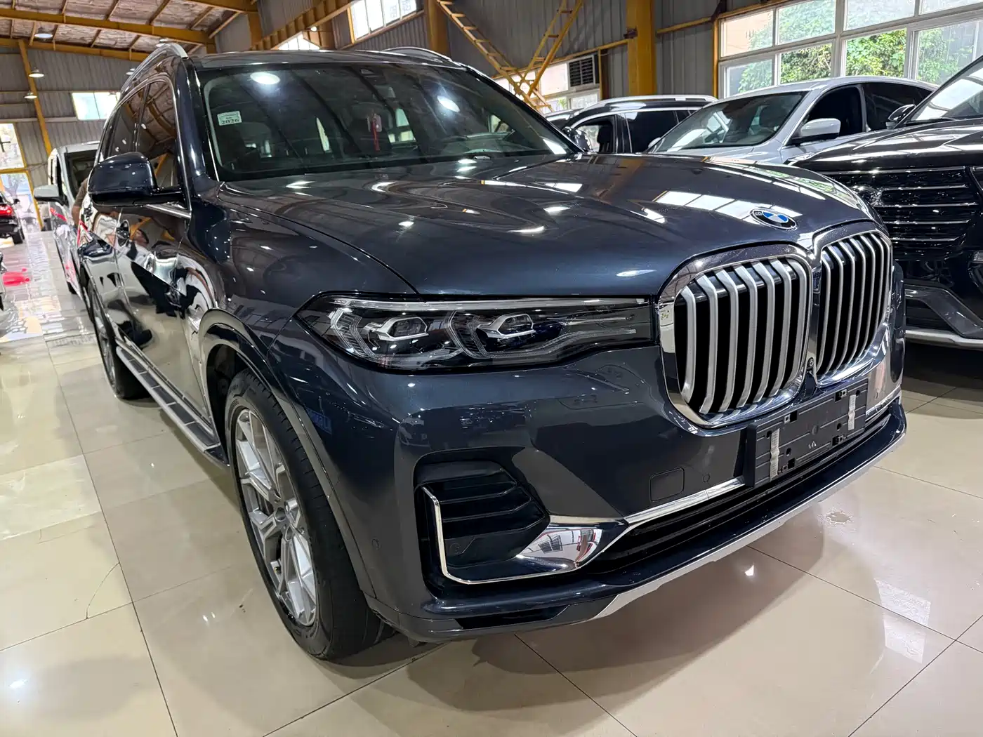 BMW X7 2020 xDrive40i Leading Luxury Package фото 2