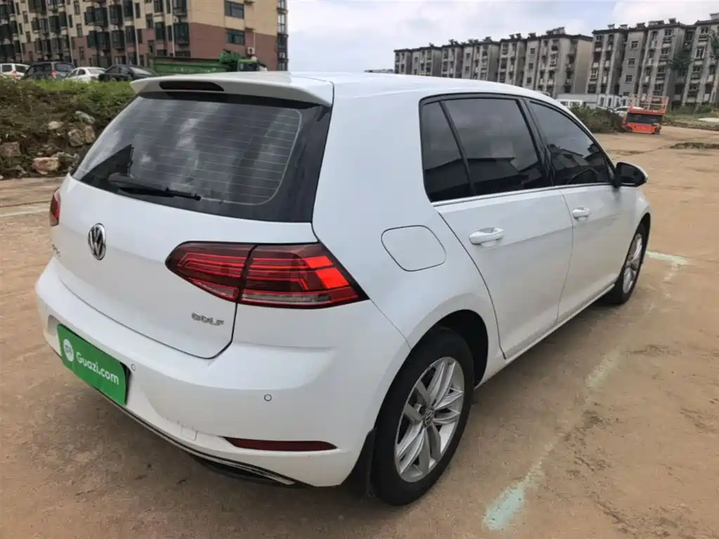 Volkswagen Golf 2018 1.6L Automatic Comfort фото 7