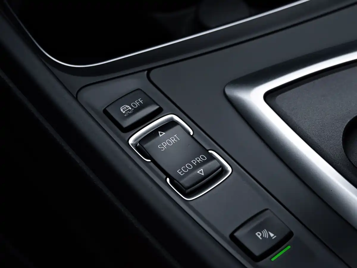 BMW 3 Series GT 2019 320i M Sport Model фото 18