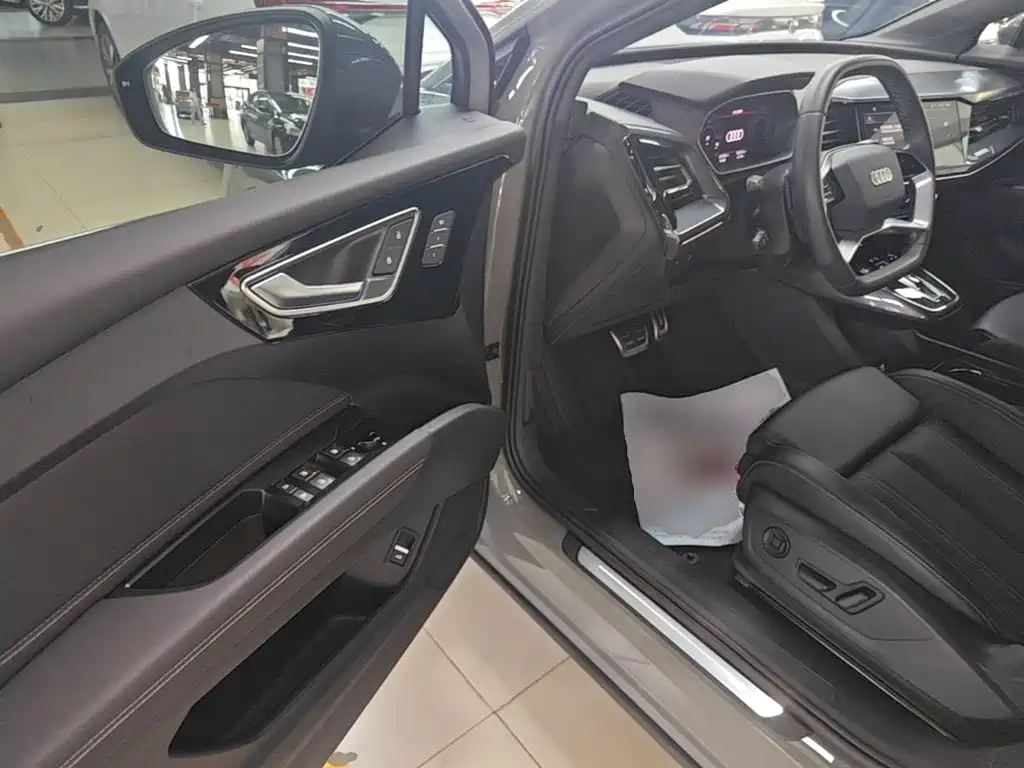 Audi Q4 e-tron 2025 2024 40 e-tron Creation Edition