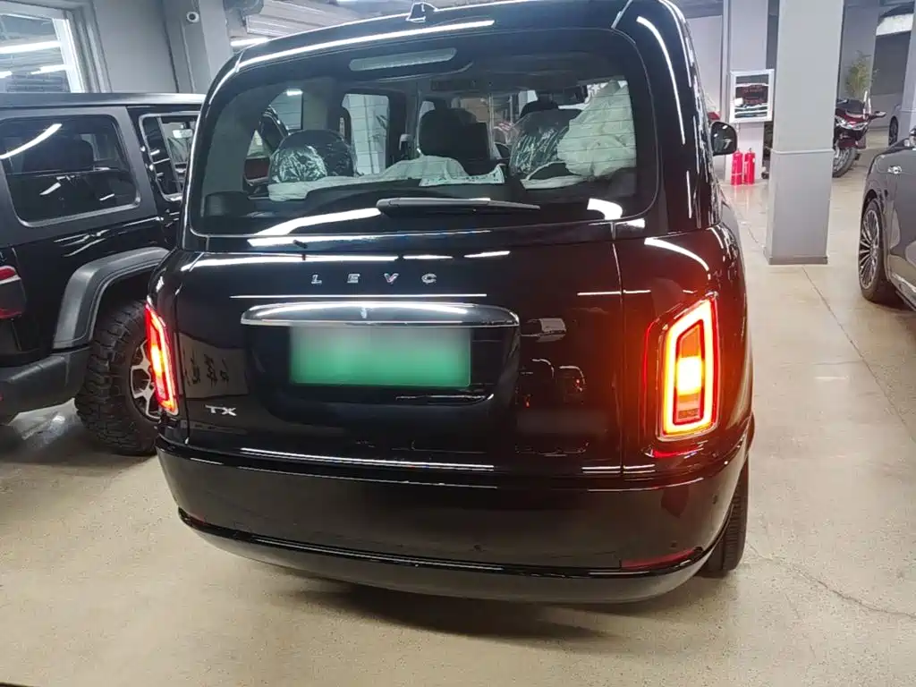 LEVC TX 2024 2023 TX5 Extended Range Travel Edition