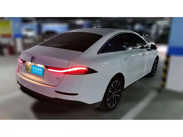 Roewe D7 2025 DMH 125km World Champion Excellence Edition — фото 2