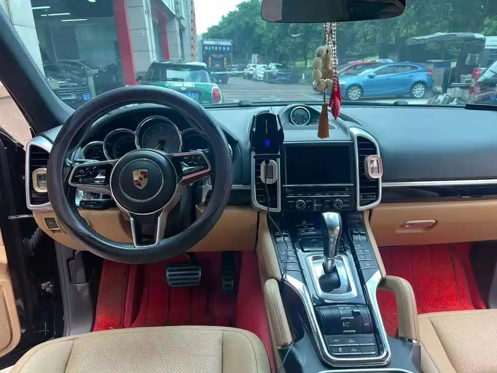Porsche Cayenne New Energy 2015 2015 Cayenne S E-Hybrid 3.0T