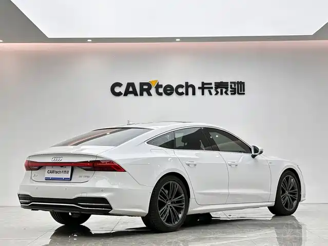 Audi A7 2023 Model 45 TFSI Premium Selection Edition — фото 5