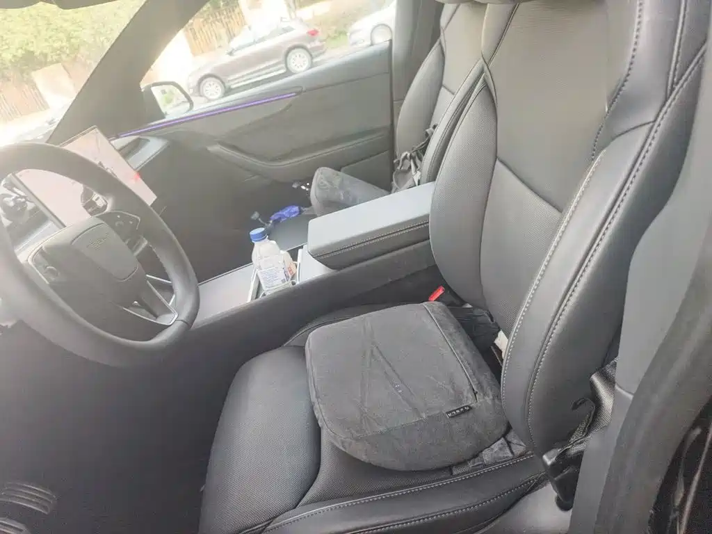 Tesla Model Y L 2026 2025 Facelift Long Range AWD