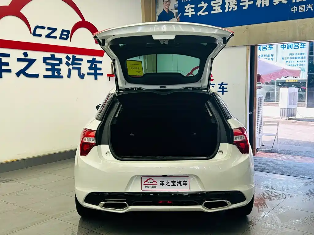 DS 5 2014 2014 1.6T Luxury THP160