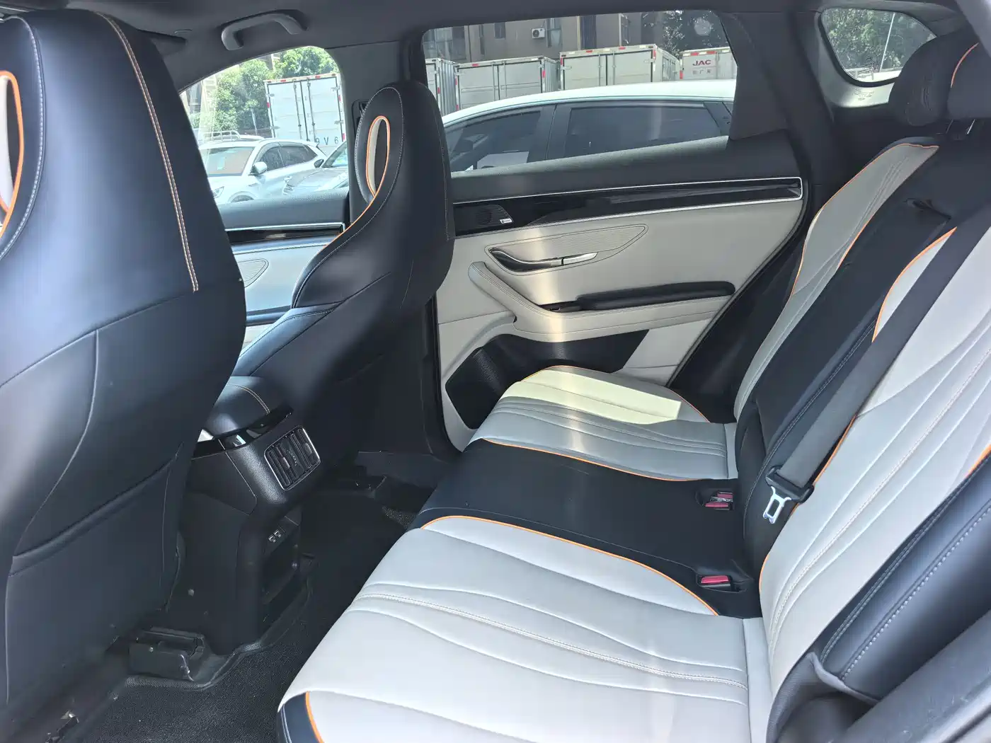 BYD Song PLUS PHEV 2021 DM-i 110KM Flagship фото 12
