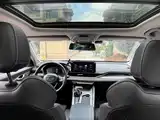 Фото 6 - Geely Preface