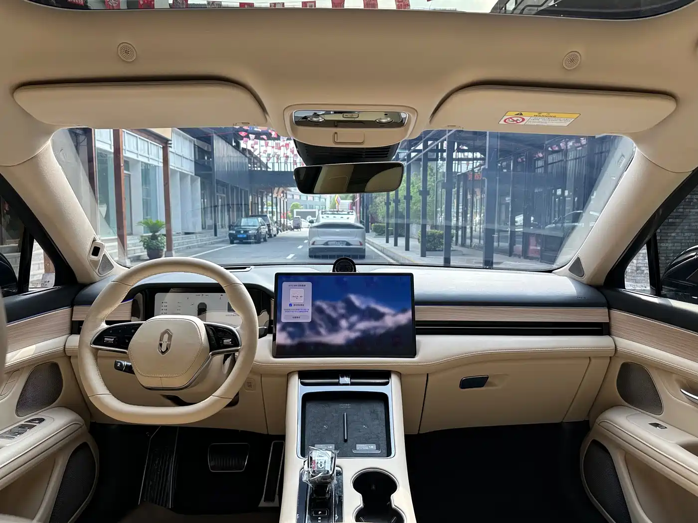 AITO Wenjie AITO M5 2024 Extended Range Max RWD Advanced Smart Driving Edition фото 5
