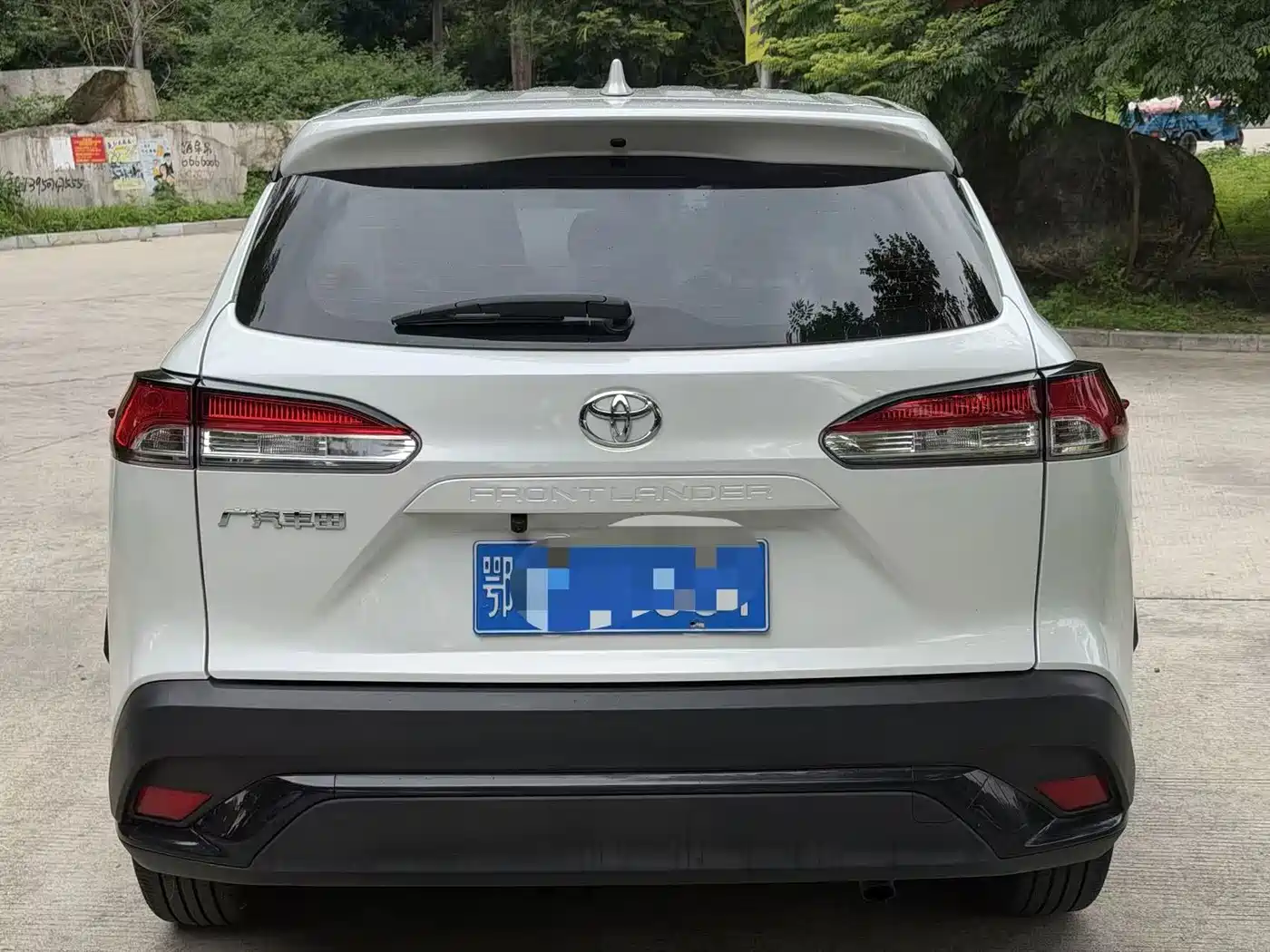 Toyota Frontlander 2023 2.0L CVT Elite Edition фото 8