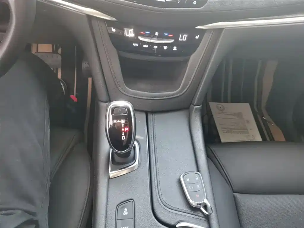 Cadillac XT5 2018 25T Luxury фото 14