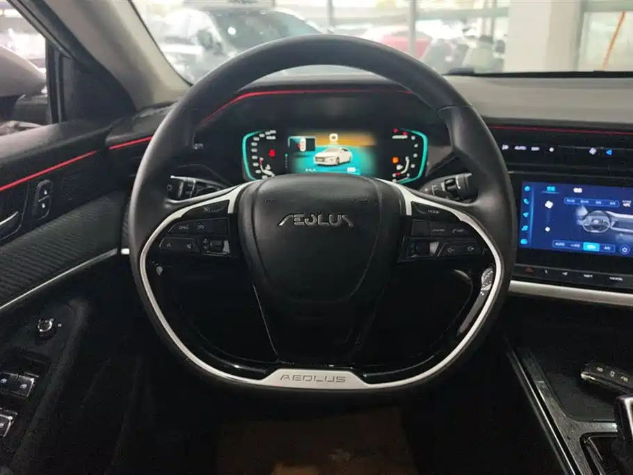 DONGFENG YI HYUN MAX