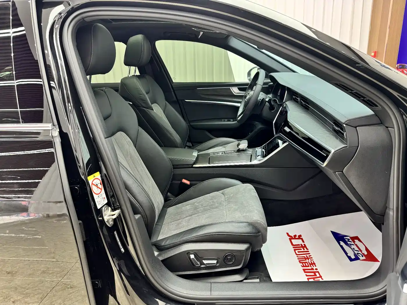 Audi A6L 2023 45 TFSI quattro Premium Dynamic фото 14