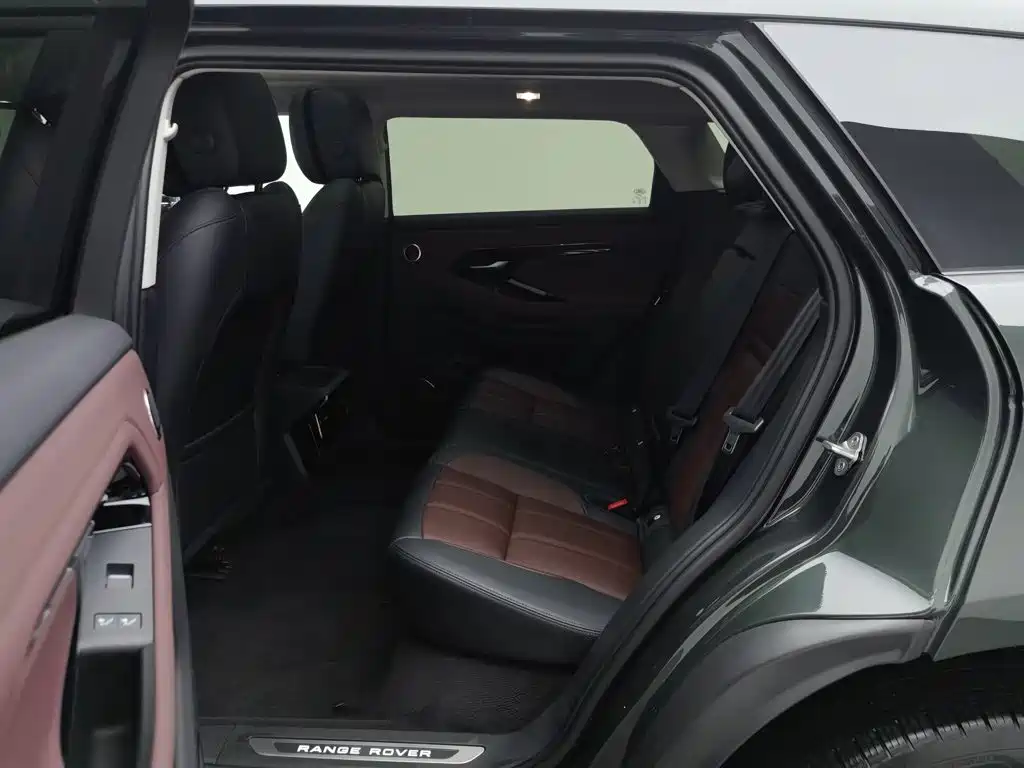 Land Rover Range Rover Evoque 2024 2024 Range Rover Evoque L 249PS Light Master Edition
