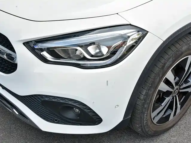 Mercedes-Benz GLA 2023 GLA 220 — фото 5