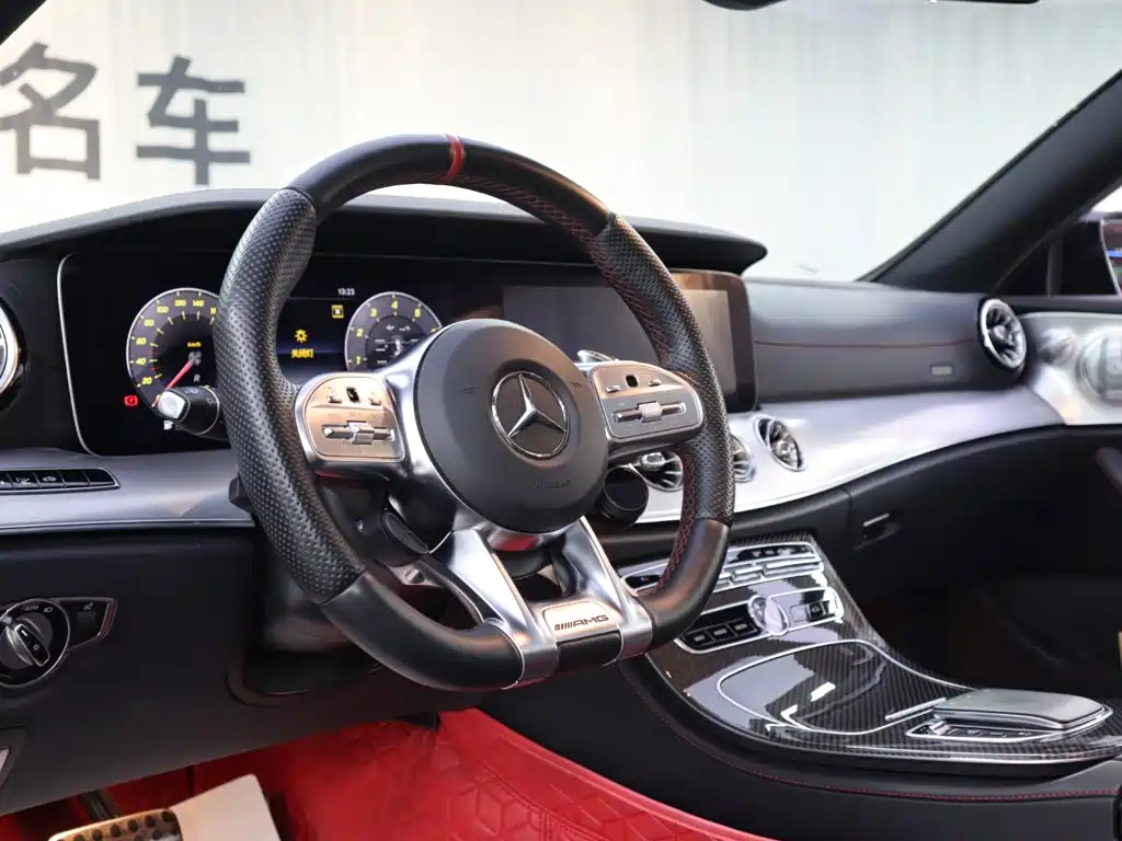 Mercedes-Benz E-Class, миниатюра 8