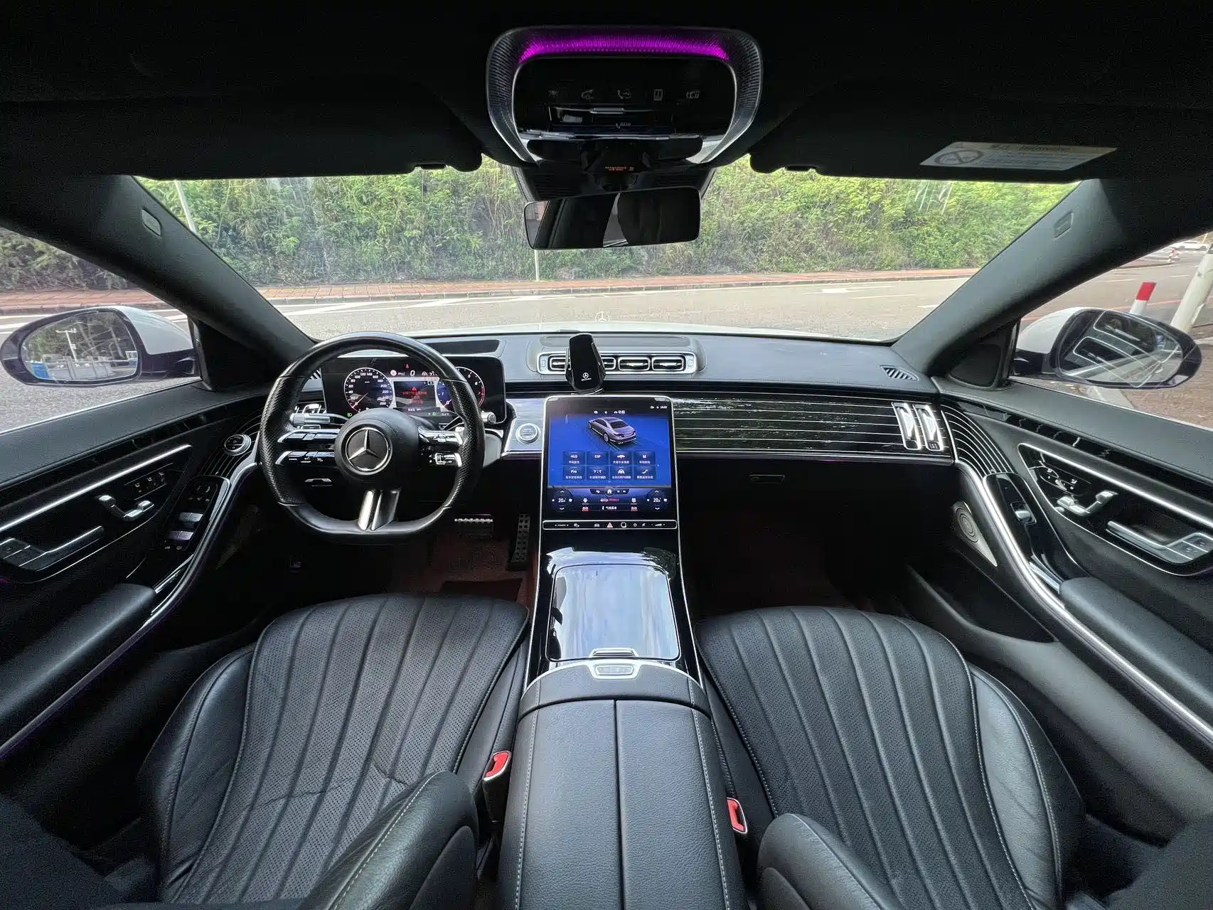 Photo 5 - Mercedes-Benz S-Class