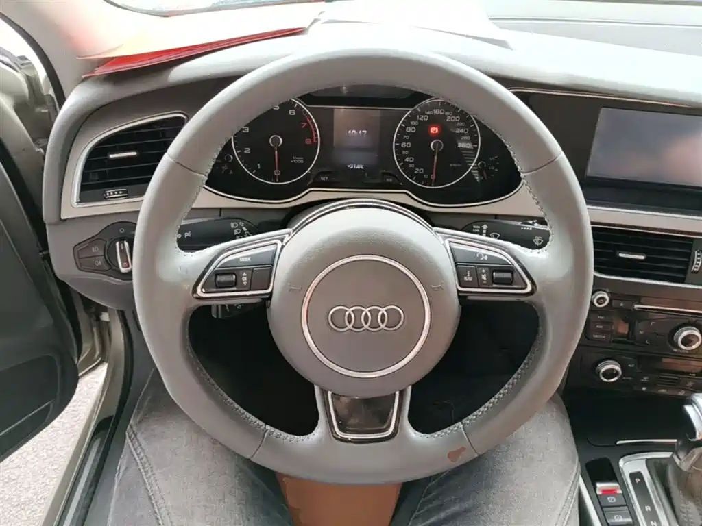 Audi A4L 2015 35 TFSI Auto Standard фото 11
