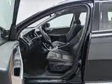 Photo 10 - Volvo XC60