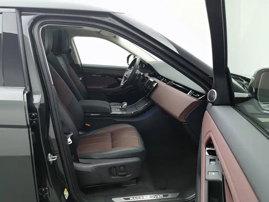 Land Rover Range Rover Evoque 2024 2024 Range Rover Evoque L 249PS Light Master Edition