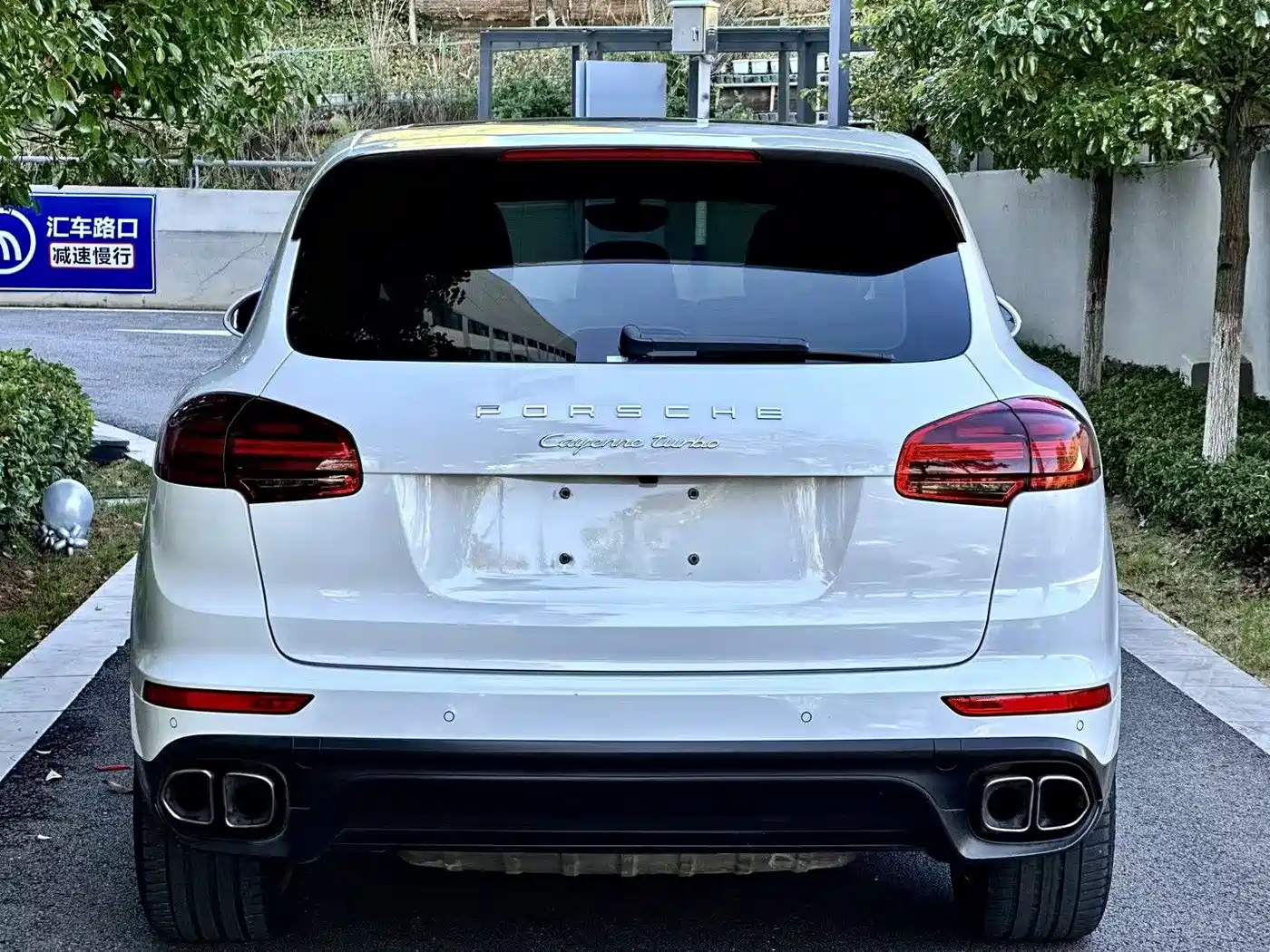 Porsche Cayenne 2015 Cayenne Turbo 4.8T фото 3