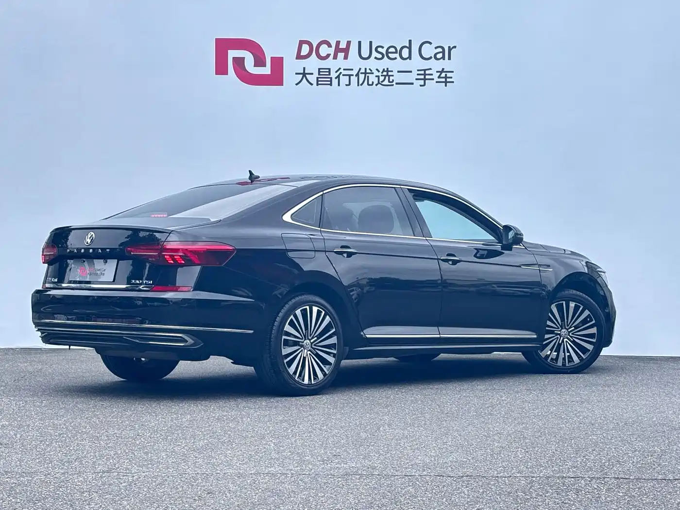 Photo 5 - Volkswagen Passat