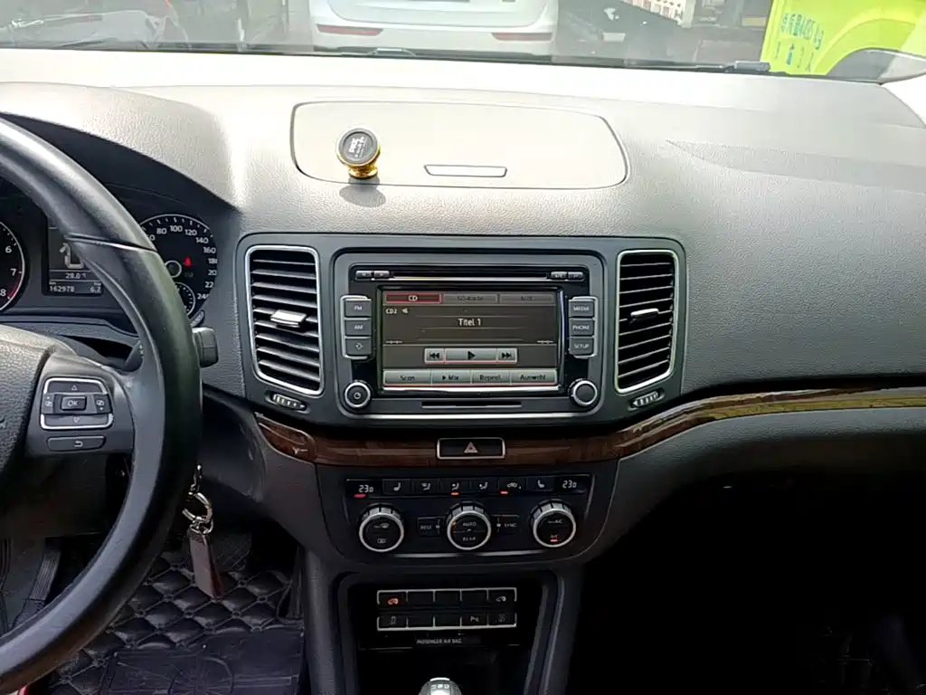 Volkswagen Sharan 2015 2013 1.8TSI Comfort
