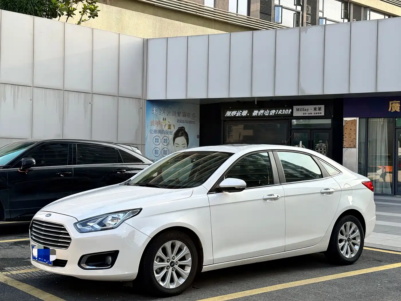 Ford Escort 2015 — пригон из Китая