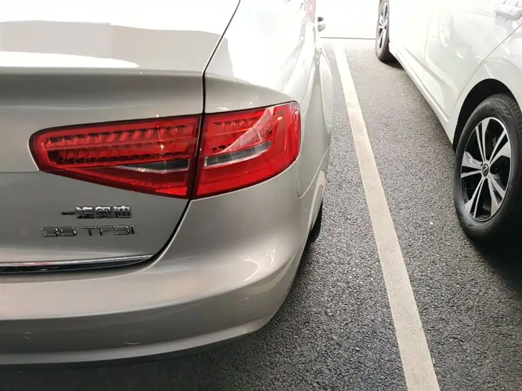 Audi A4L 2015 35 TFSI Auto Standard фото 8