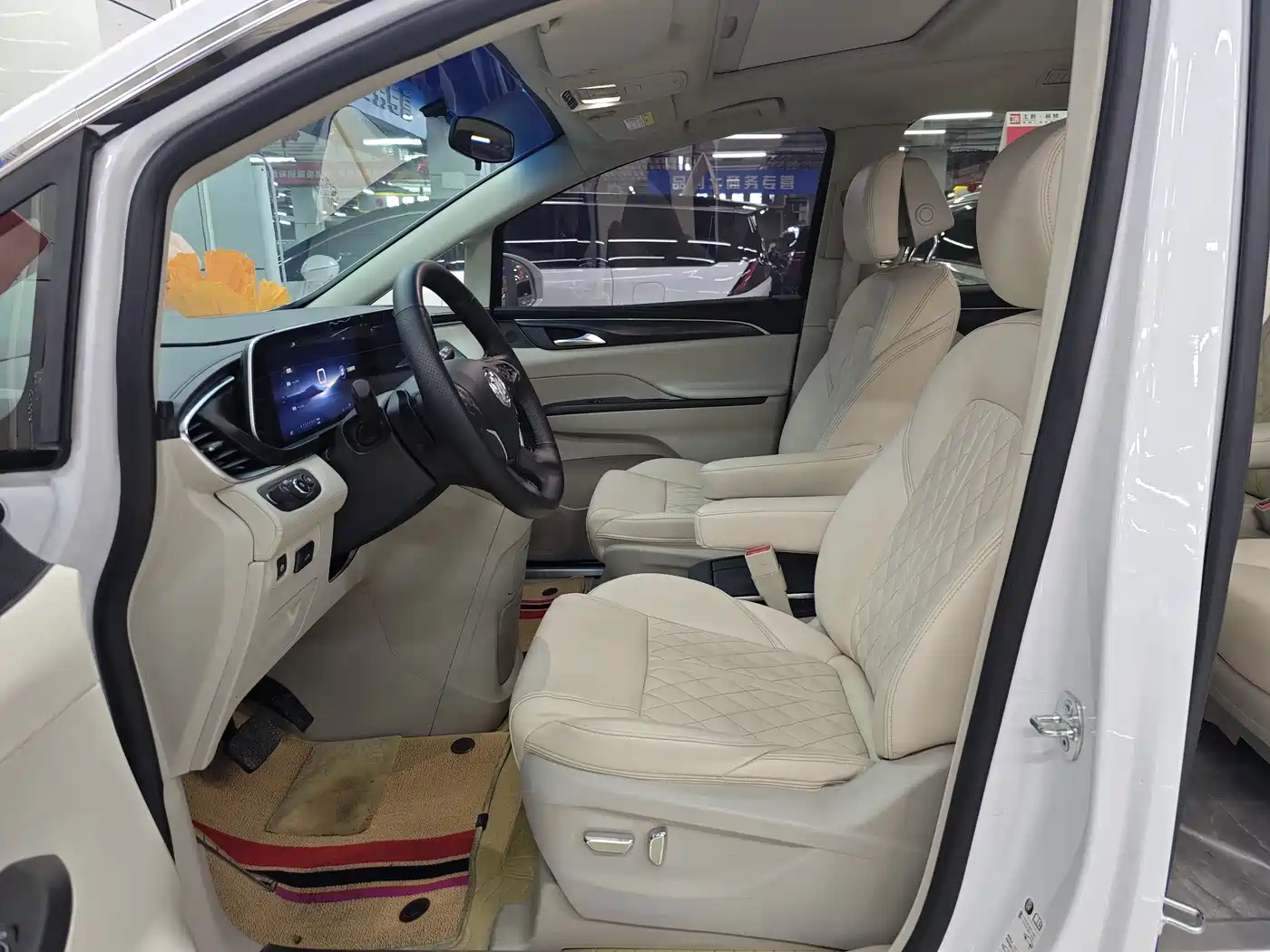 Buick GL8 2023 ES Landmaster Comfort фото 5