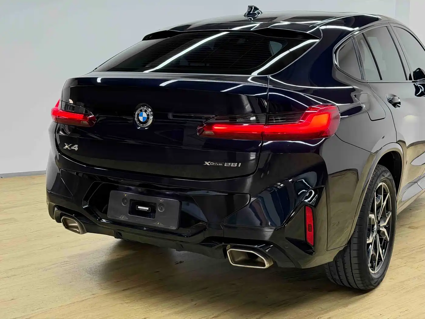 BMW X4 2023 2022 xDrive 25i M Sport Package