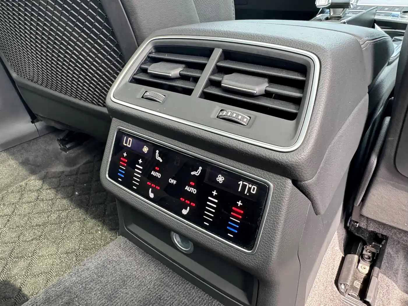 Audi A6L 2022 45 TFSI Premium Elegance фото 23