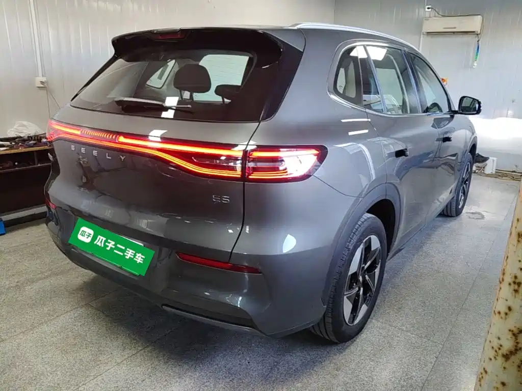 Фото 7 - Geely Galaxy Galaxy E5