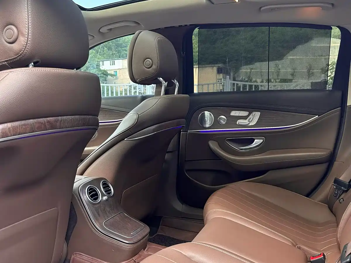 Mercedes-Benz E-Class 2023 E 300 L Luxury фото 9