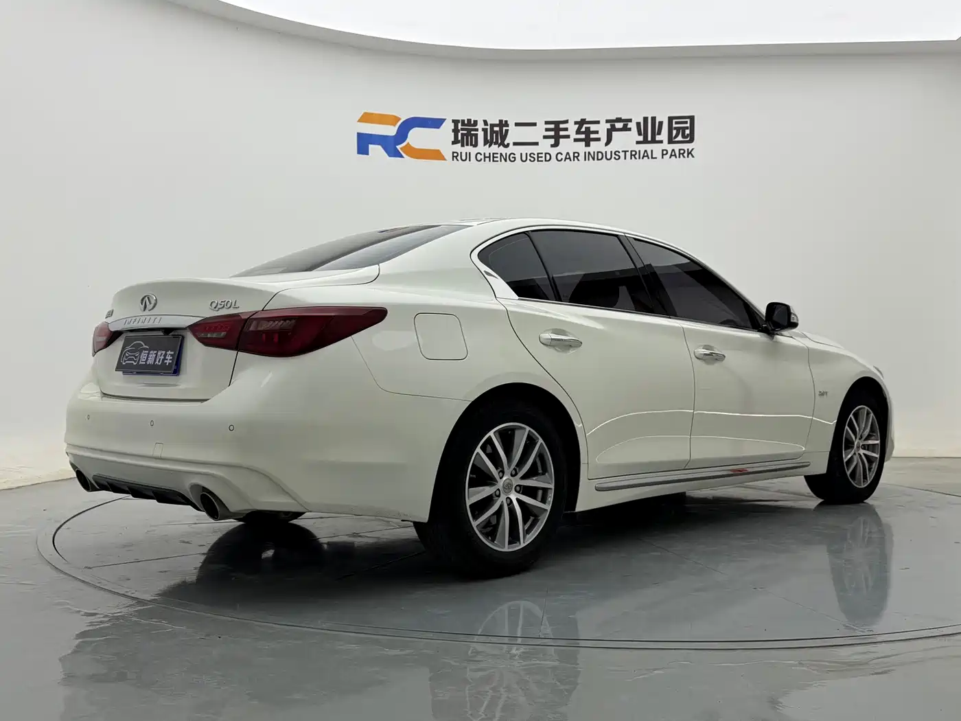 Infiniti Q50L 2020 2018 2.0T Comfort (China VI)