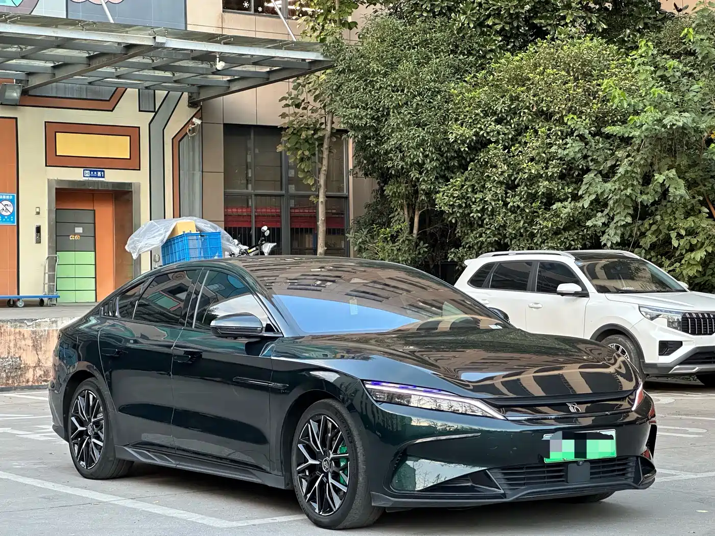 BYD Han 2022 EV 610KM AWD Qianshan Green Limited Edition фото 3