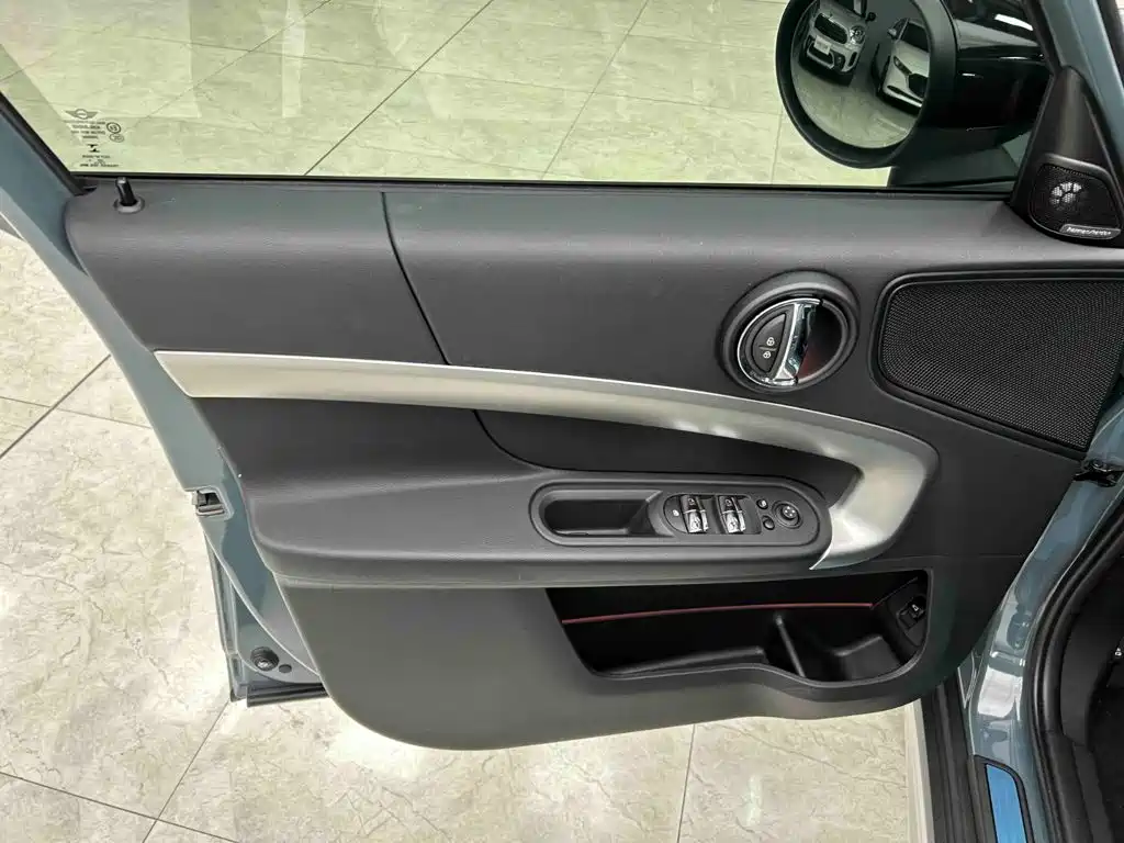 MINI COUNTRYMAN 2023 2023 Facelift 1.5T COOPER ALL4 Connoisseur