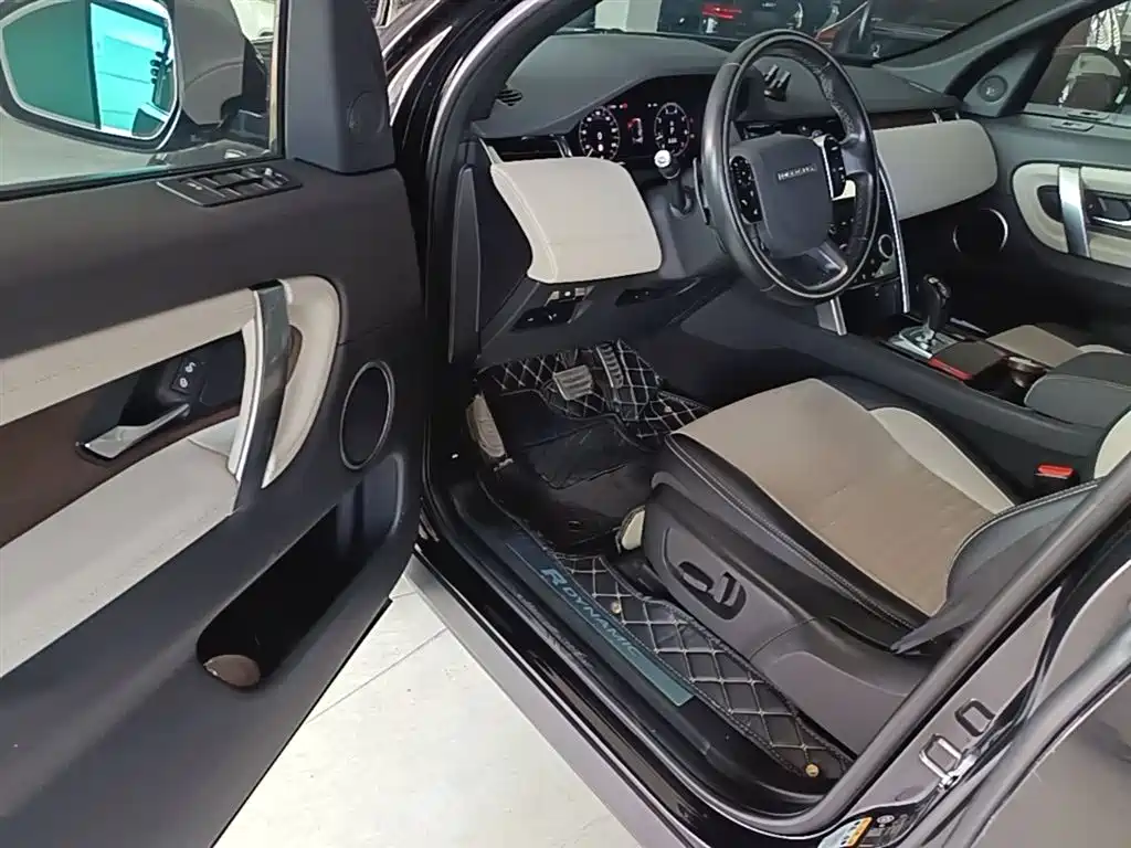 LAND ROVER DISCOVER SPORTS