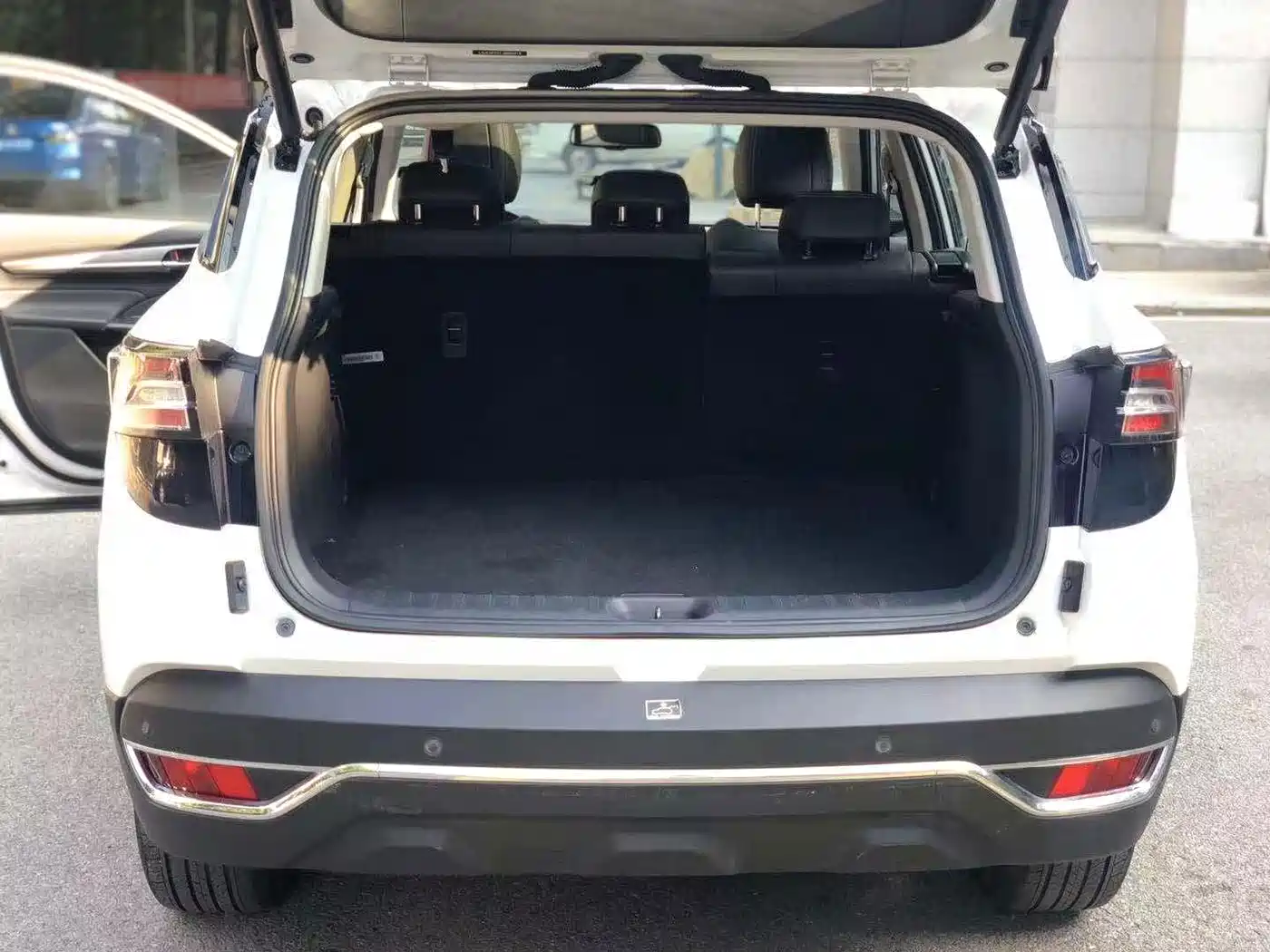 Dongfeng Aeolus Dongfeng Fengshen AX7 2019 2020 1.6T Automatic AI Flagship China VI