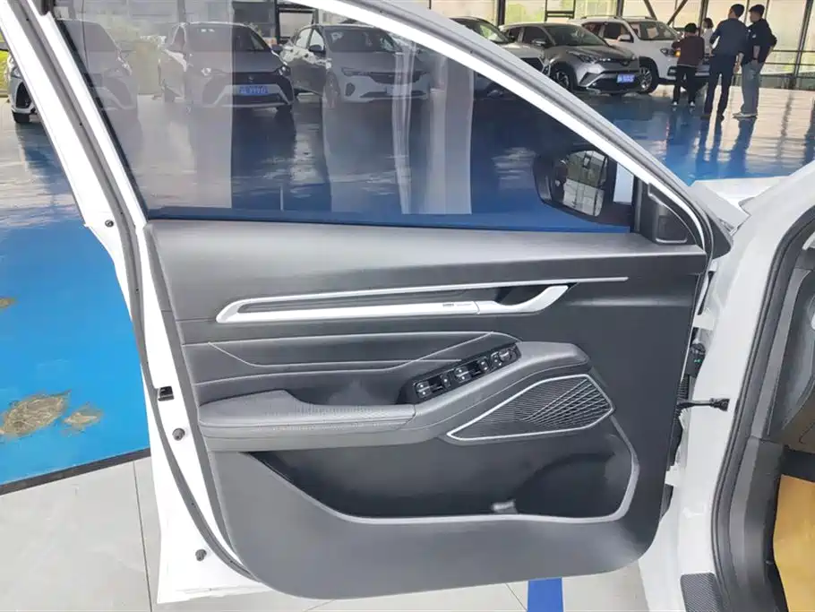 GEELY AUTOMOBILE EMGRAND